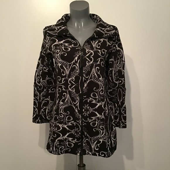 Tonia Debillis Jackets & Blazers - Tonia Debillis Roxie Jacket Logo Damask in Black and Ivory  Size M
